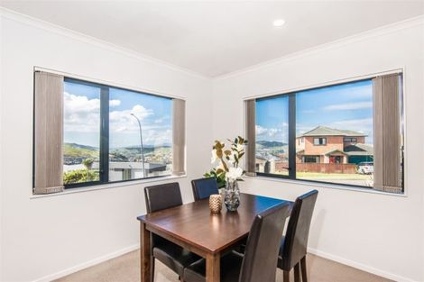 Photo of property in 2 Comber Place, Johnsonville, Wellington, 6037