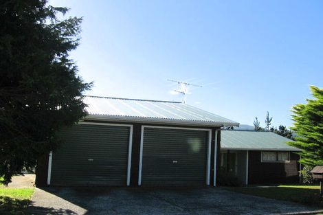 Photo of property in 13 Greenwich Grove, Stokes Valley, Lower Hutt, 5019