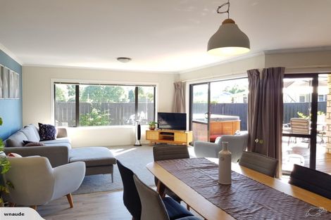 Photo of property in 10/64 Kawaha Point Road, Kawaha Point, Rotorua, 3010