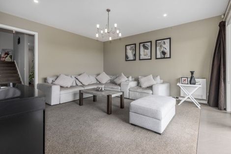 Photo of property in 18 Kahurangi Heights, Aotea, Porirua, 5024