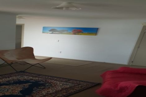 Photo of property in 47 Grove Road, Papakura, 2110