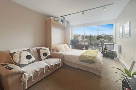 Photo of property in Vedado Apartments, 208/41 Hopper Street, Mount Cook, Wellington, 6011