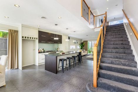 Photo of property in 8 Andy Crescent, Flat Bush, Auckland, 2016