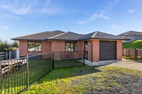 Photo of property in 78 Sunstone Crescent, Timberlea, Upper Hutt, 5018