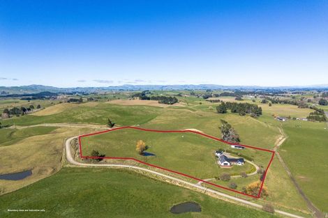 Photo of property in 14 Centre Road, Matamau, Dannevirke, 4977
