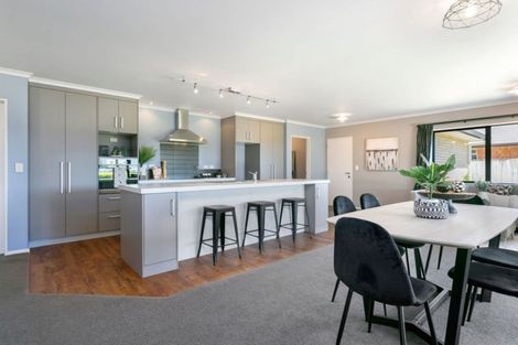 Photo of property in 33d Kelly Road, Cambridge, 3434