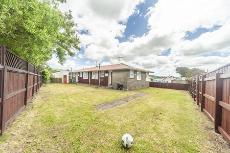 Photo of property in 6 Cranwell Street, Churton Park, Wellington, 6037