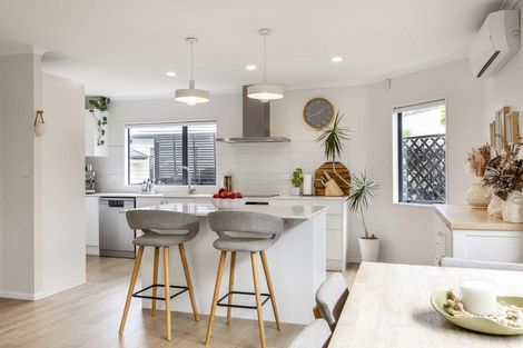 Photo of property in 25b Rehia Road, Massey, Auckland, 0614