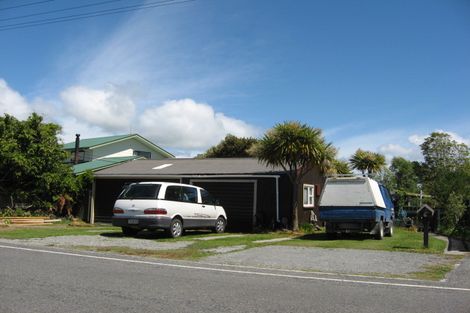 Photo of property in 6 Shelswell Street, Westport, 7825