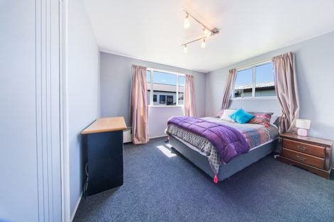 Photo of property in 32 Rata Road, Twizel, 7901