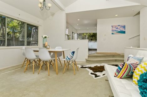 Photo of property in 26 Taroka Close, Pinehill, Auckland, 0632