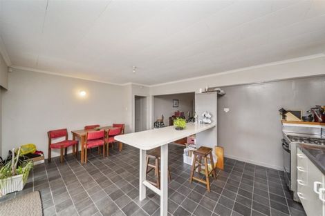 Photo of property in 1 Collins Street, Hawera, 4610