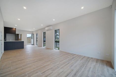 Photo of property in 31 Aramata Road, Papakura, 2110