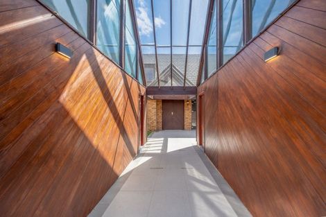 Photo of property in 12 Dayspring Way, Pakuranga, Auckland, 2010