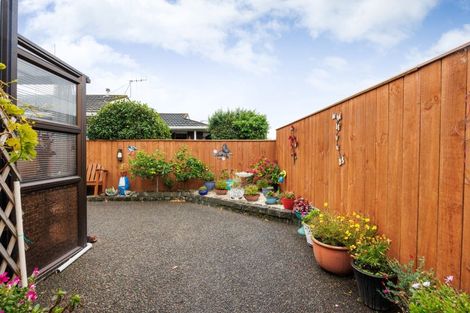 Photo of property in 1/11 Woodfield Avenue, Roslyn, Palmerston North, 4414
