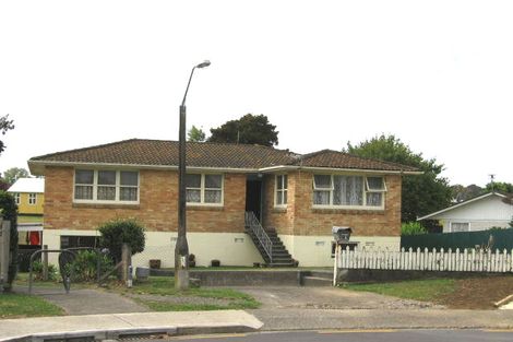 Photo of property in 11 Gregg Place, Sunnyvale, Auckland, 0612