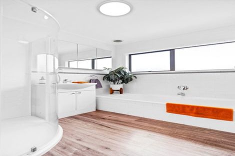 Photo of property in 45 Marendellas Drive, Bucklands Beach, Auckland, 2014