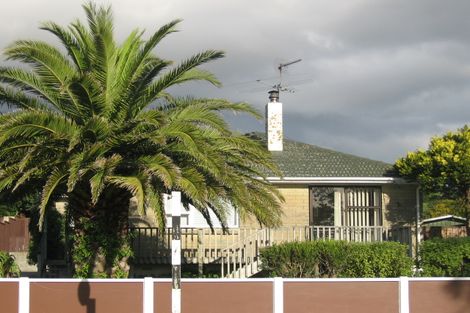 Photo of property in 54 Driver Crescent, Cannons Creek, Porirua, 5024