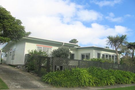 Photo of property in 22 Panorama Grove, Harbour View, Lower Hutt, 5010