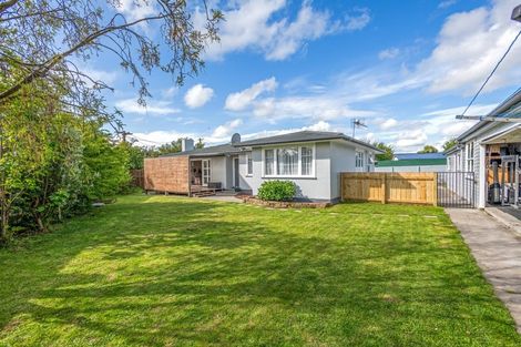 Photo of property in 10 Rimu Place, Cloverlea, Palmerston North, 4412
