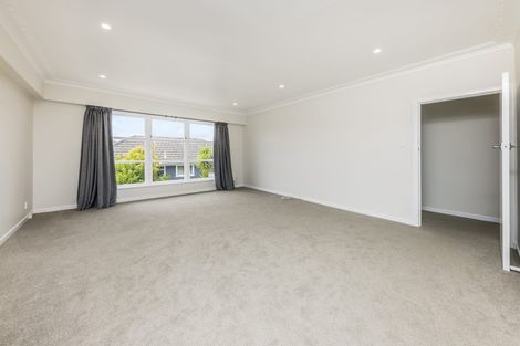 Photo of property in 26 Orams Road, Hillpark, Auckland, 2102