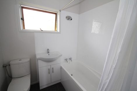 Photo of property in 2/61 Chartwell Avenue, Glenfield, Auckland, 0629