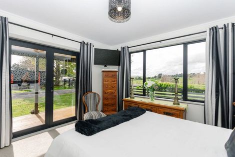 Photo of property in 423 Tipapakuku Road, Dannevirke, 4976