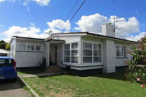 Photo of property in 17 Robertson Street, Elderslea, Upper Hutt, 5018