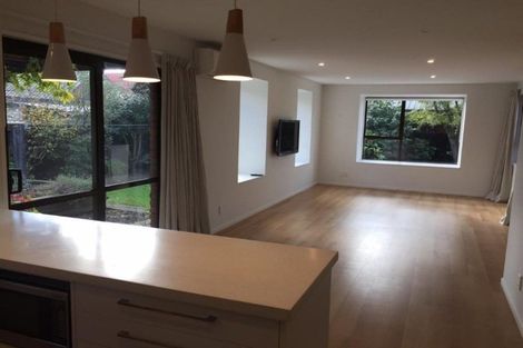 Photo of property in 2/137 Grahams Road, Burnside, Christchurch, 8053