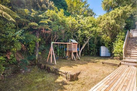 Photo of property in 4 Rokewa Way, Paparangi, Wellington, 6037