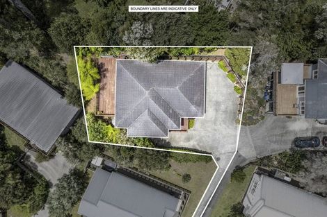 Photo of property in 518e West Coast Road, Oratia, Auckland, 0604