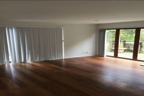 Photo of property in 10 Norma Avenue, Te Atatu South, Auckland, 0610