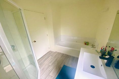 Photo of property in 44 Bluebird Crescent, Unsworth Heights, Auckland, 0632