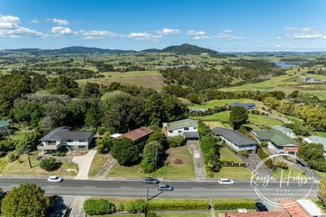Photo of property in 26 Whaka Street, Maungaturoto, 0520
