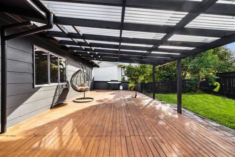 Photo of property in 1/20 Crosby Road, West Harbour, Auckland, 0618