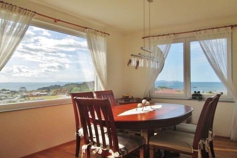 Photo of property in 10 Freyja Crescent, Coopers Beach, 0420