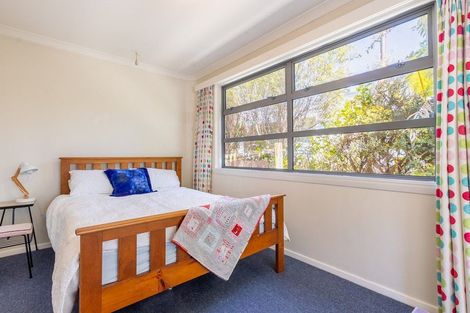 Photo of property in 48 Tiromoana Road, Raumati South, Paraparaumu, 5032