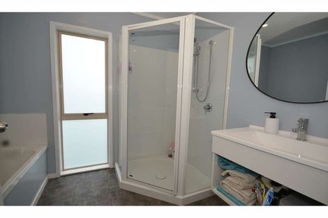 Photo of property in 15 Hoults Way, Kerikeri, 0230