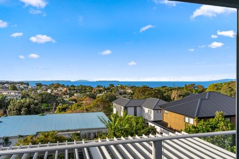Photo of property in 5b Rahopara Street, Castor Bay, Auckland, 0620