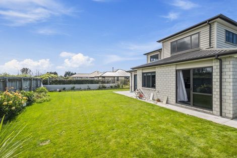 Photo of property in 44 Huka Heights Drive, Rangatira Park, Taupo, 3330