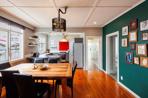 Photo of property in 33 Fitzroy Street, Terrace End, Palmerston North, 4410