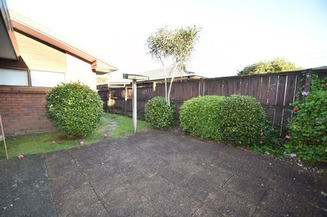 Photo of property in 2/118 Astley Avenue, New Lynn, Auckland, 0600