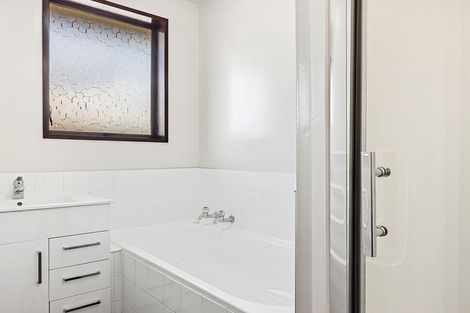 Photo of property in 2/204 Grimseys Road, Redwood, Christchurch, 8051