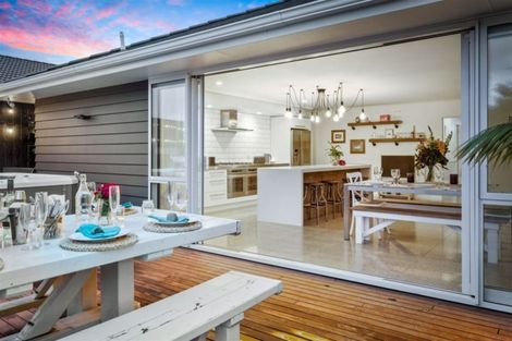 Photo of property in 26 Kohia Way, Huapai, Kumeu, 0810