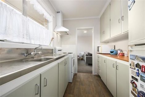 Photo of property in 26 West Coast Road, Glen Eden, Auckland, 0602