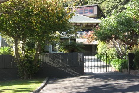Photo of property in 5 Marama Terrace, Eastbourne, Lower Hutt, 5013