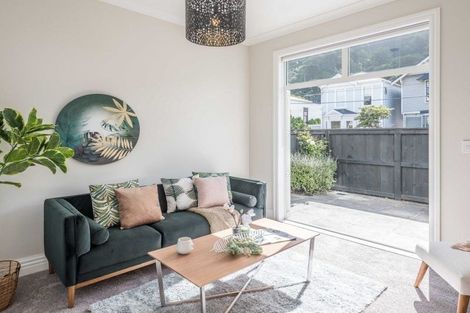 Photo of property in 51 Tinakori Road, Thorndon, Wellington, 6011