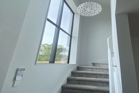 Photo of property in 132b Stapleford Crescent, Browns Bay, Auckland, 0630