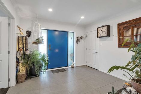 Photo of property in 20 Linkwater Way, Parklands, Christchurch, 8083