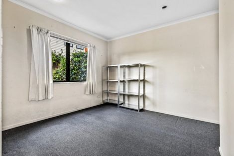 Photo of property in 8/17 Harbour View Road, Te Atatu Peninsula, Auckland, 0610